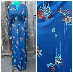 Vintage Ling sleeve Maxi Dress